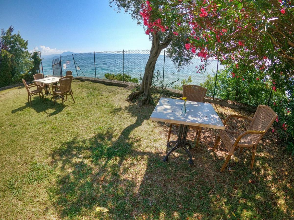 Sivinos Camping Boutique 马内尔巴 外观 照片