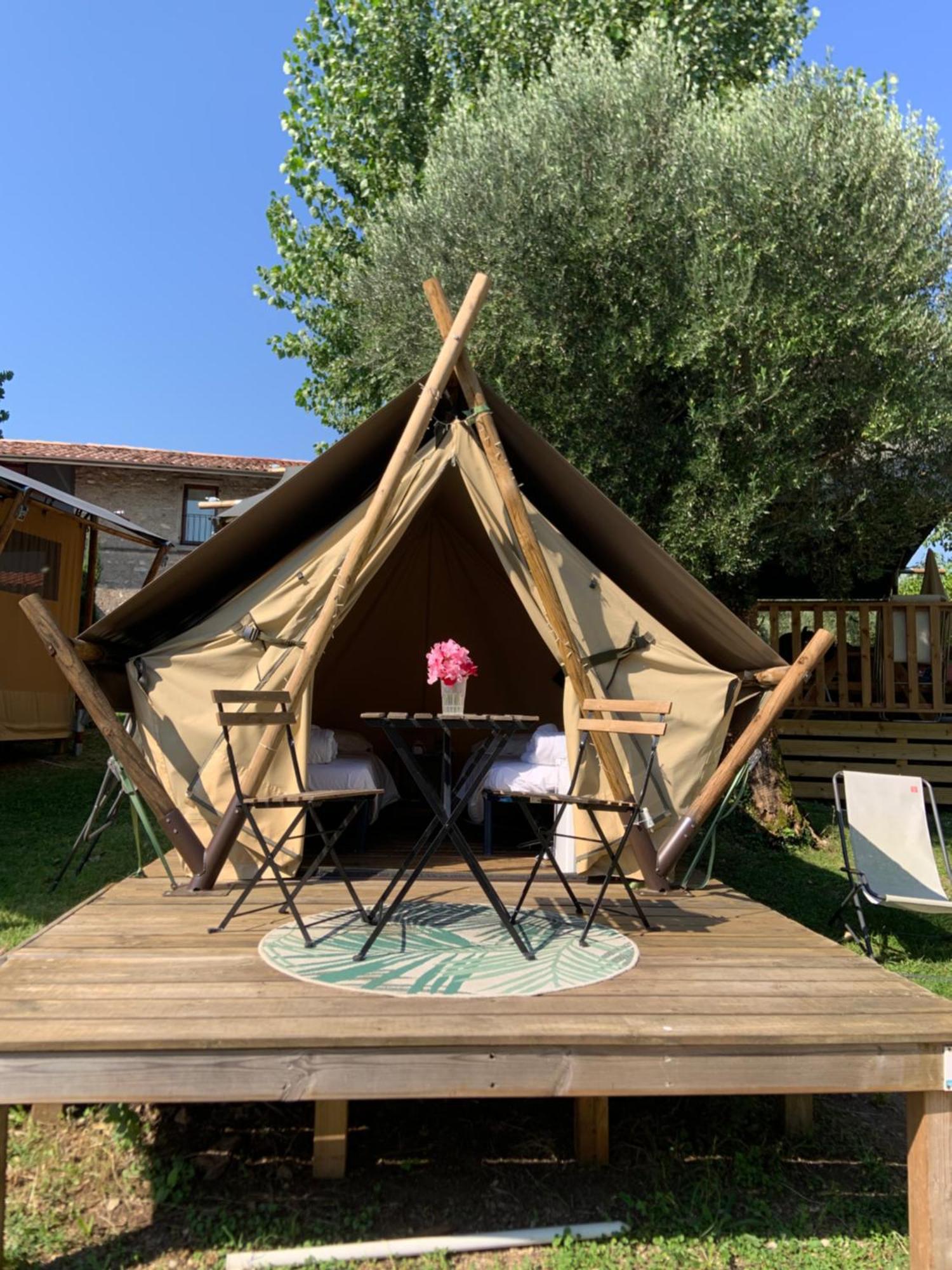 Sivinos Camping Boutique 马内尔巴 外观 照片