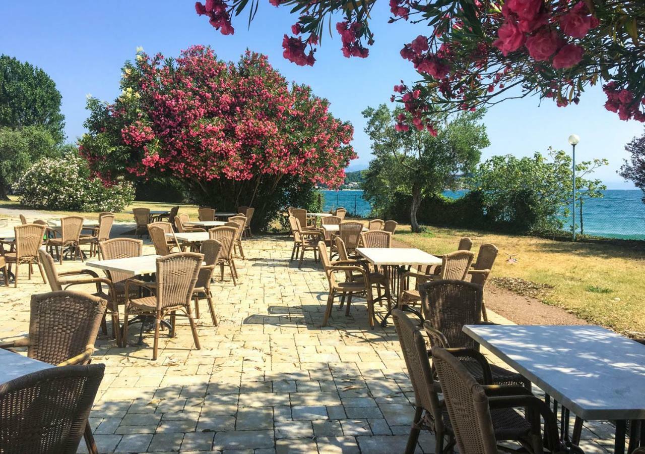 Sivinos Camping Boutique 马内尔巴 外观 照片