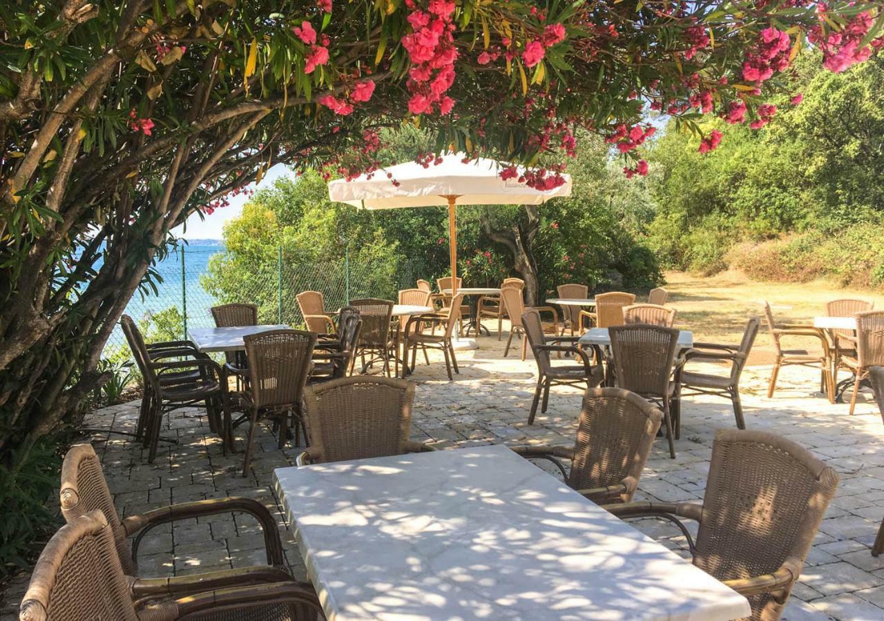 Sivinos Camping Boutique 马内尔巴 外观 照片