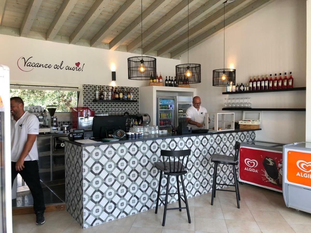 Sivinos Camping Boutique 马内尔巴 外观 照片
