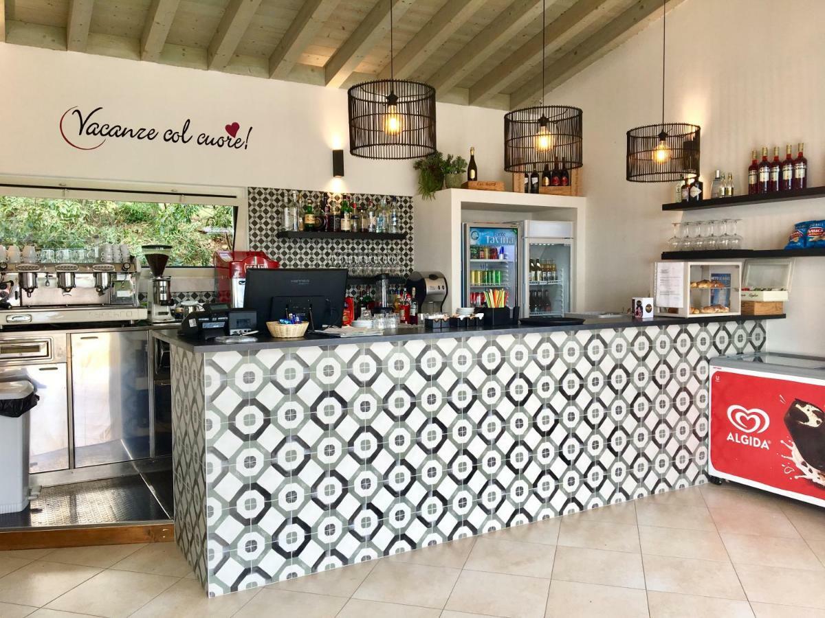 Sivinos Camping Boutique 马内尔巴 外观 照片